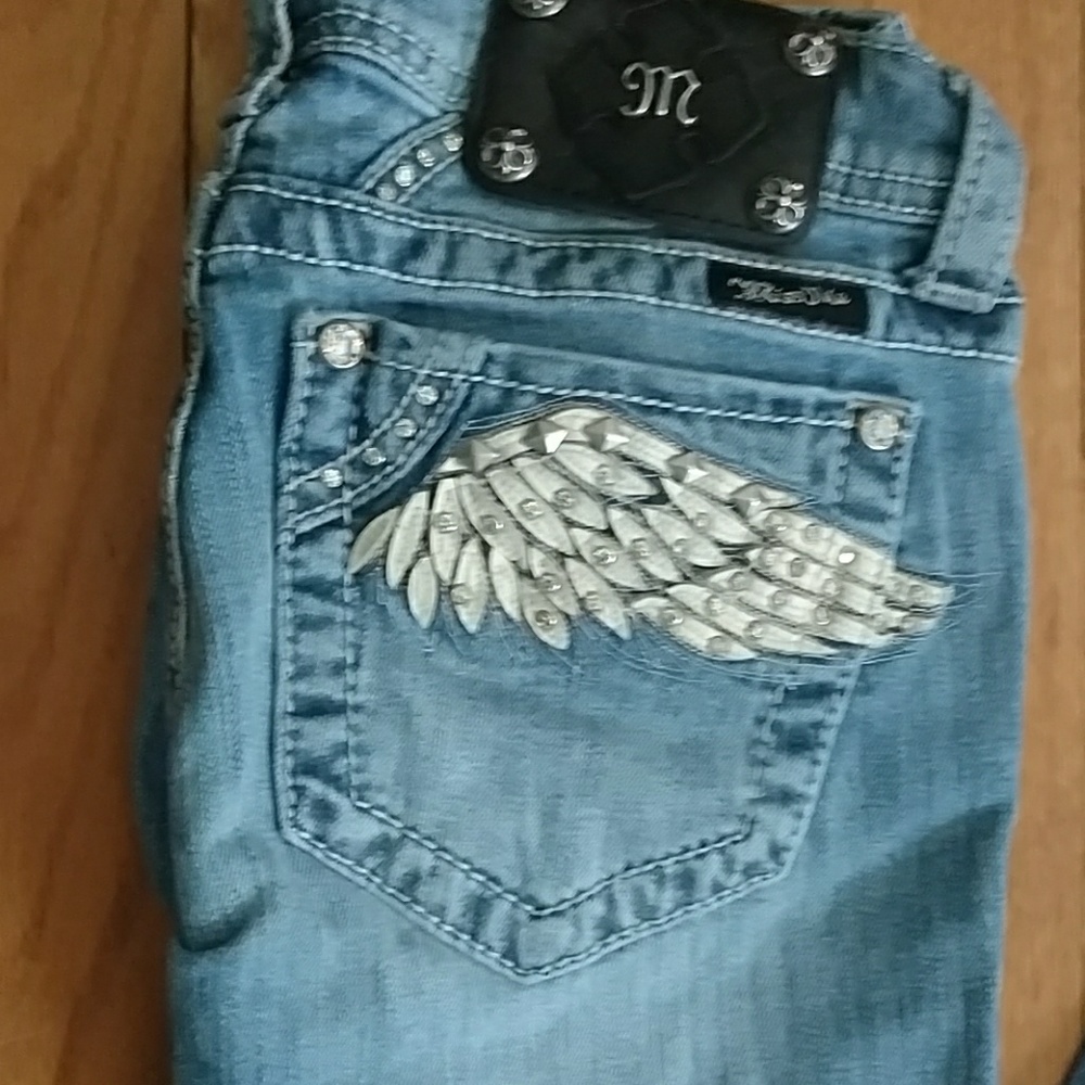 Jeans - Picture 2 of 4